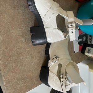 White snake print boots, size 8